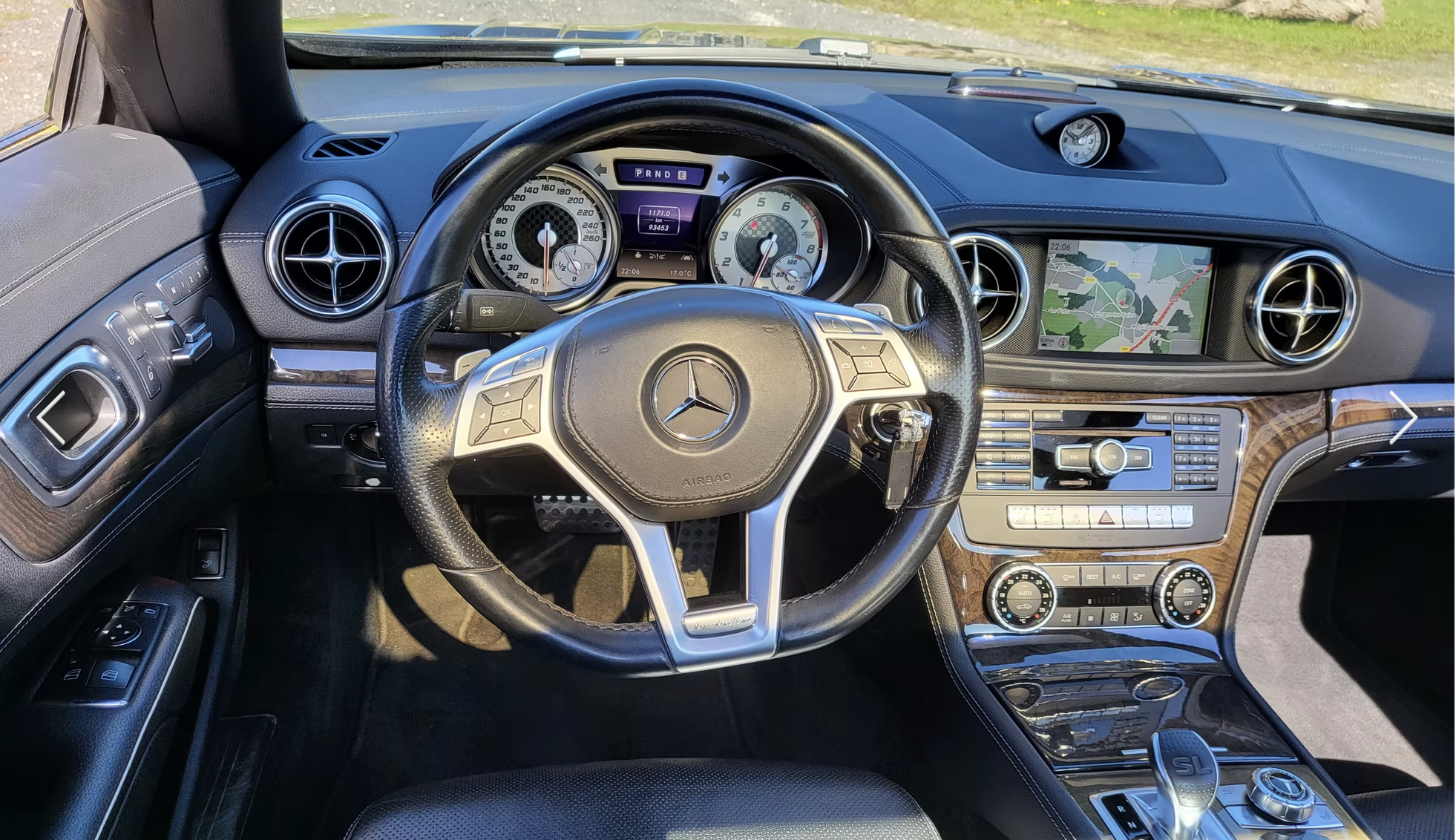 Mercedes 350SL – Image 2