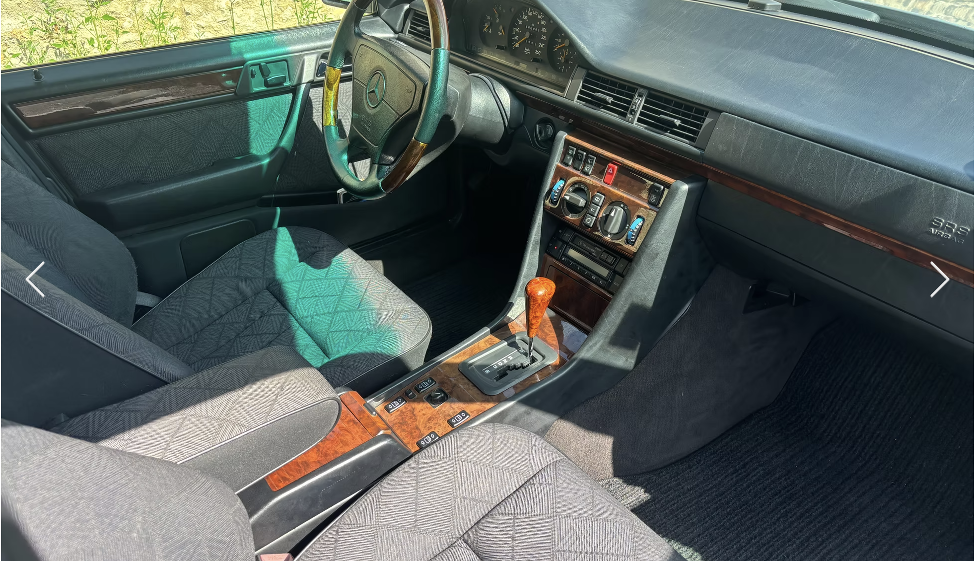 Mercedes E320T – Image 2