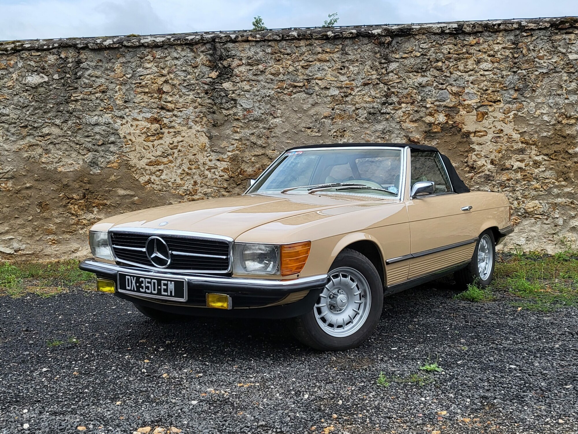 Mercedes 350SL – Image 13