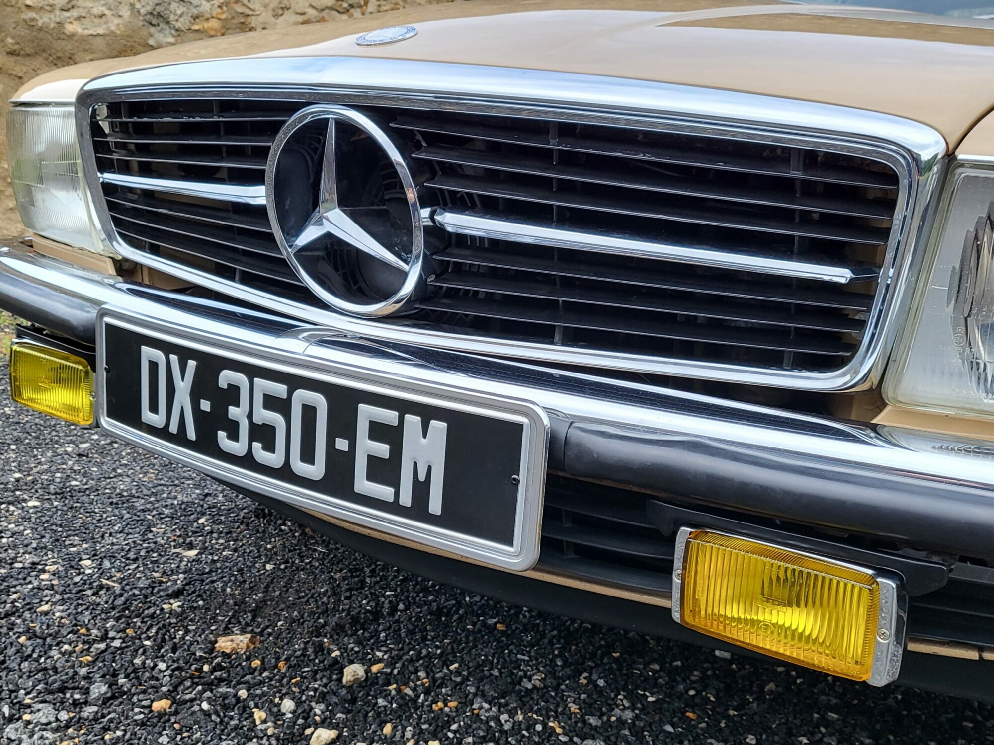 Mercedes 350SL – Image 10