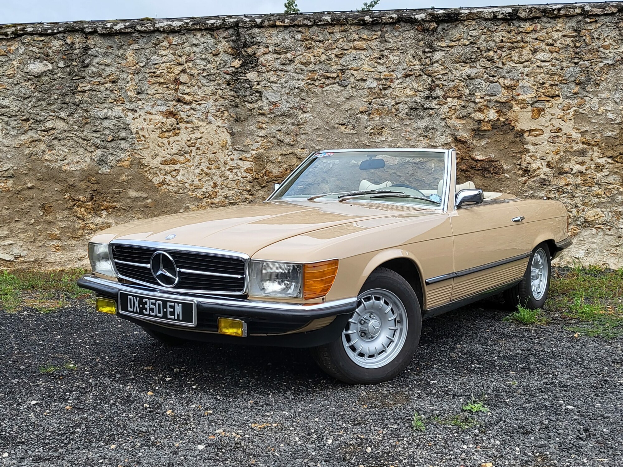 Mercedes 350SL – Image 7