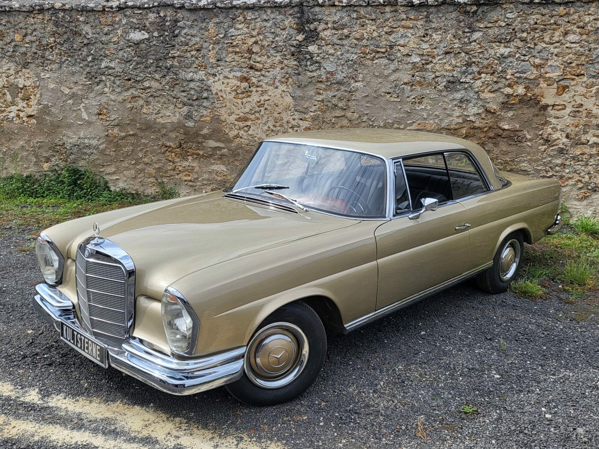 Mercedes 250SE – Image 28