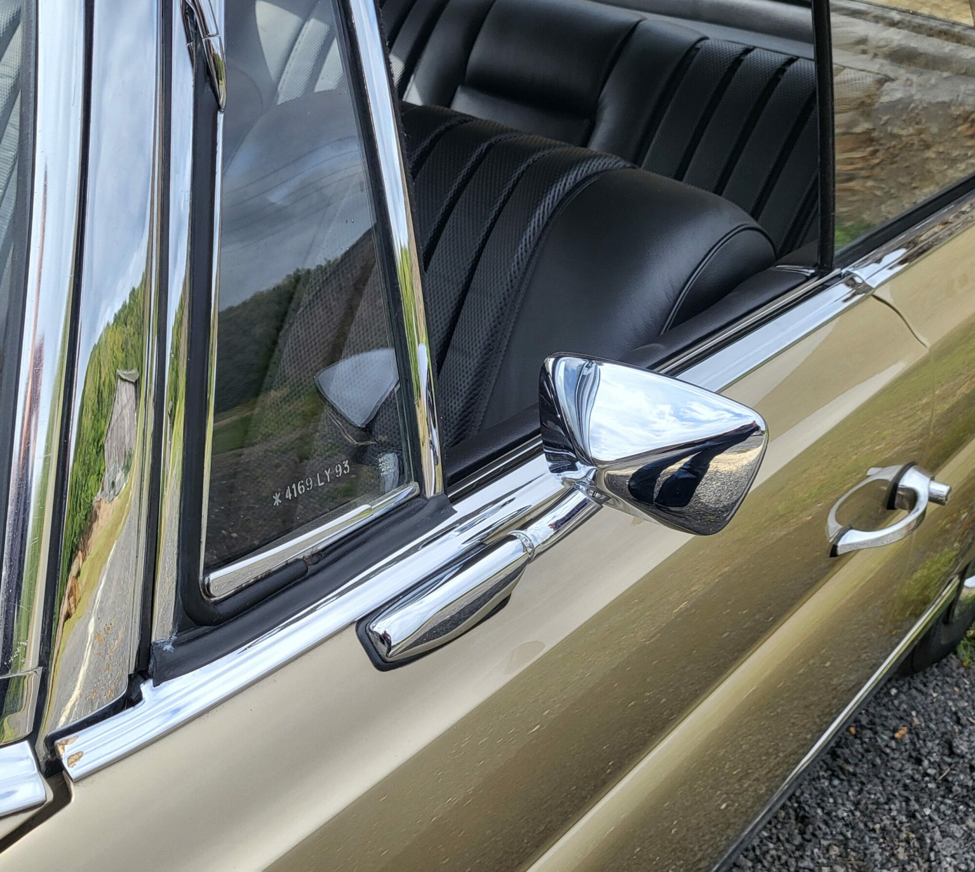 Mercedes 250SE – Image 23