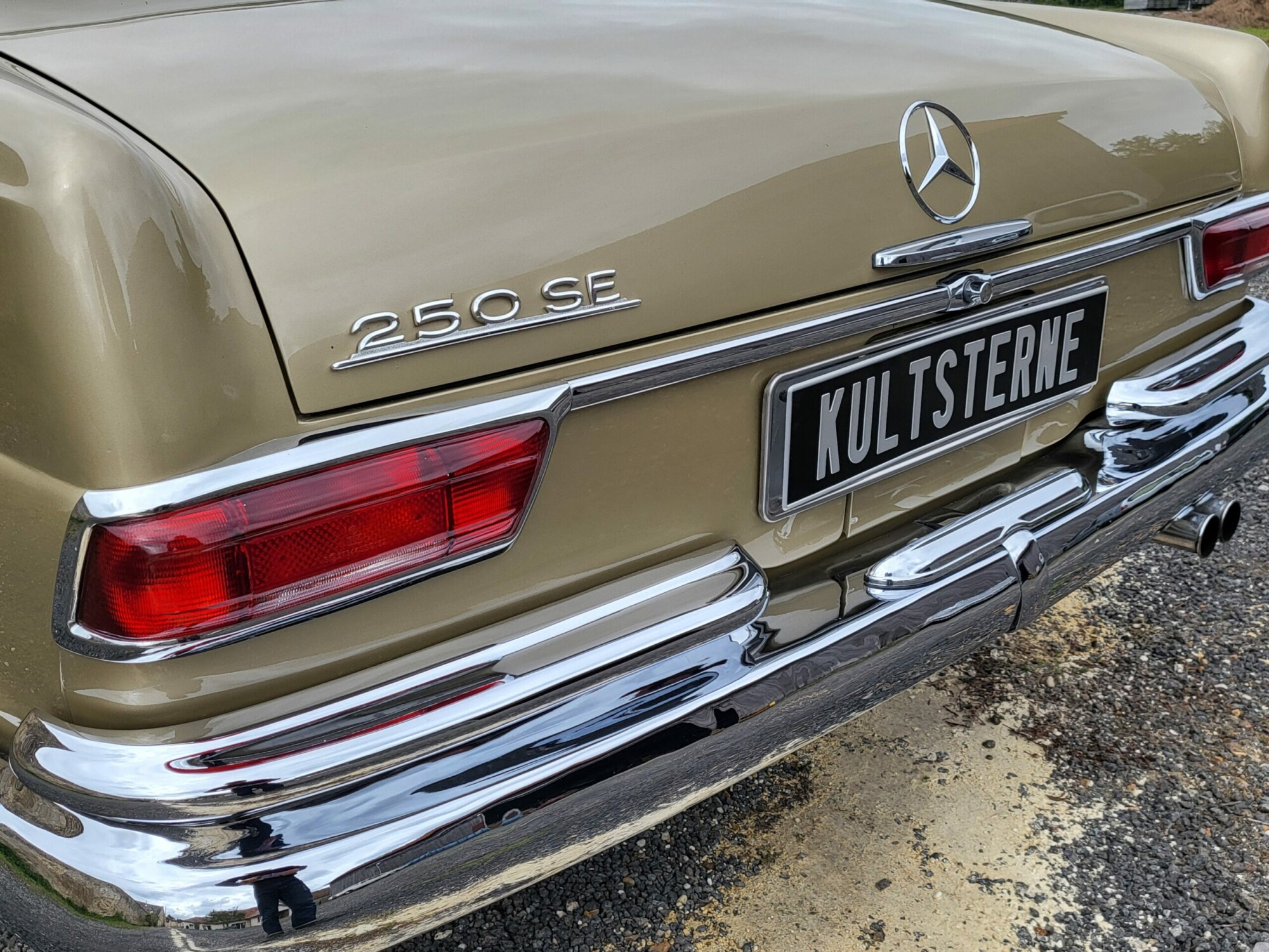 Mercedes 250SE – Image 17
