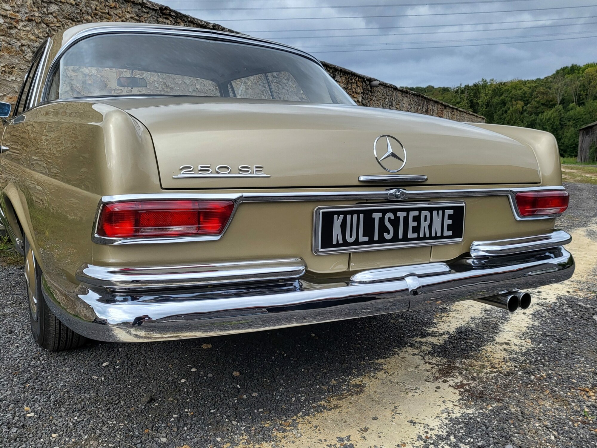 Mercedes 250SE – Image 11