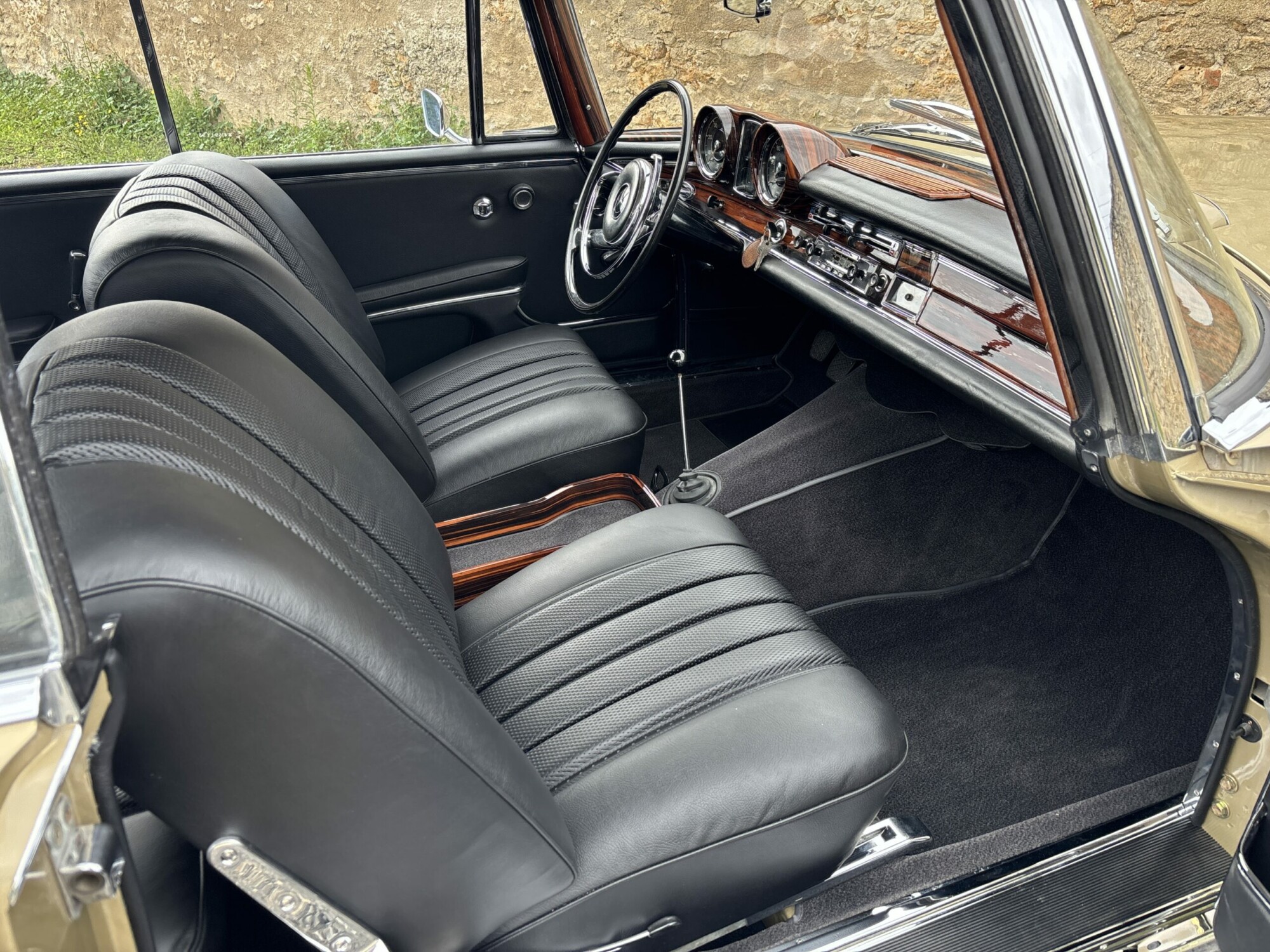 Mercedes 250SE – Image 5