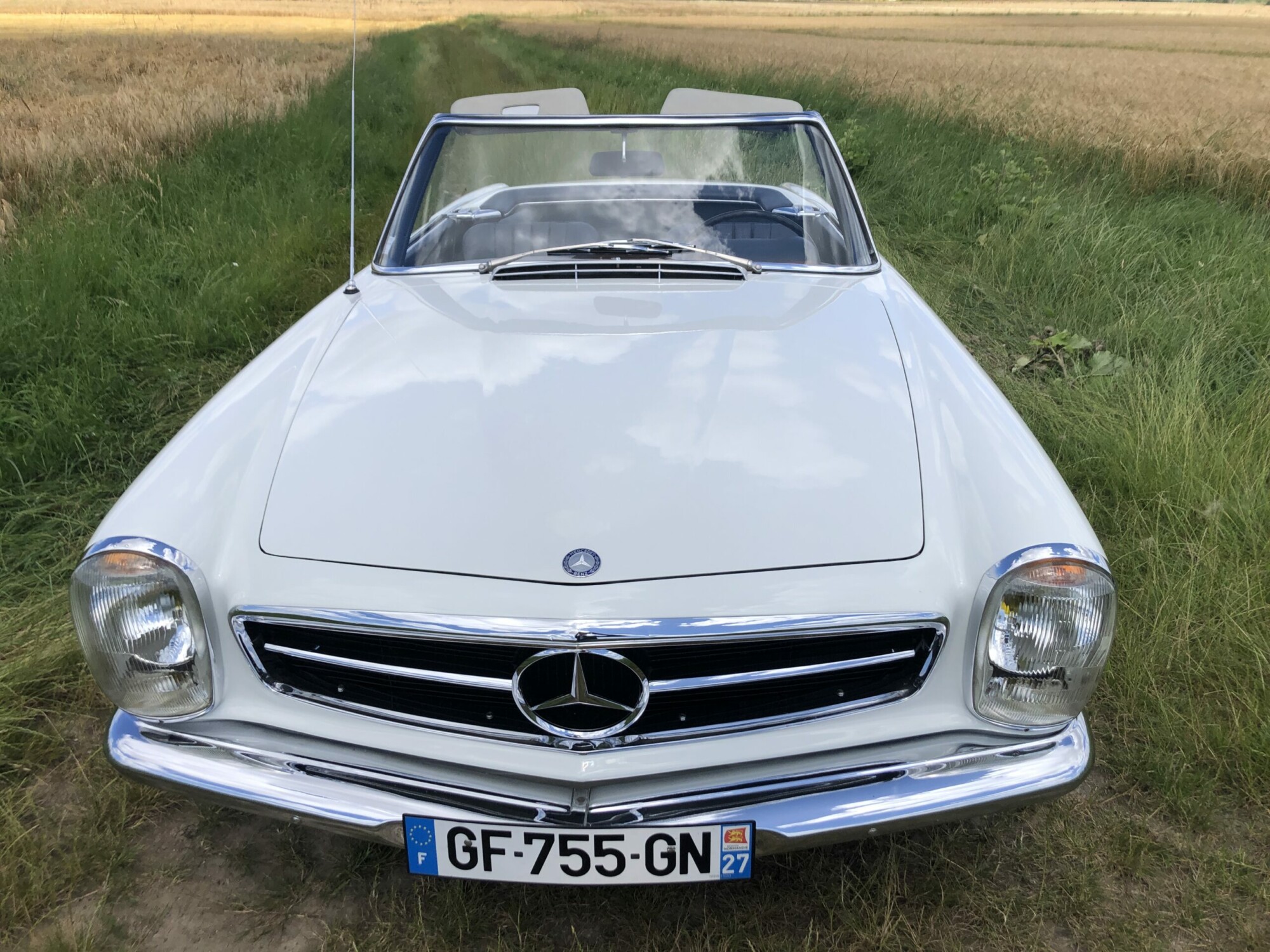 Mercedes 280SL – Image 9