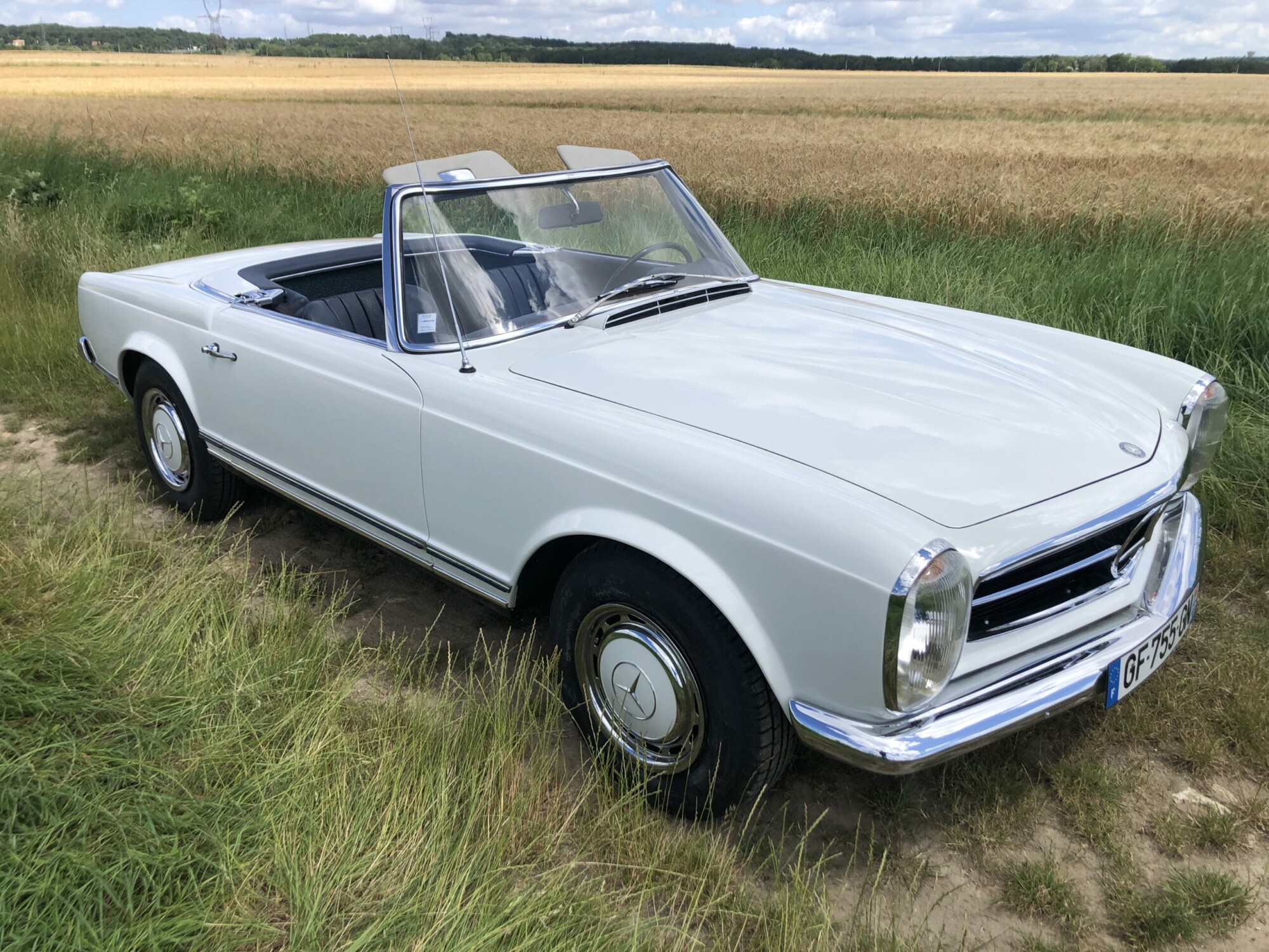 Mercedes 280SL – Image 8