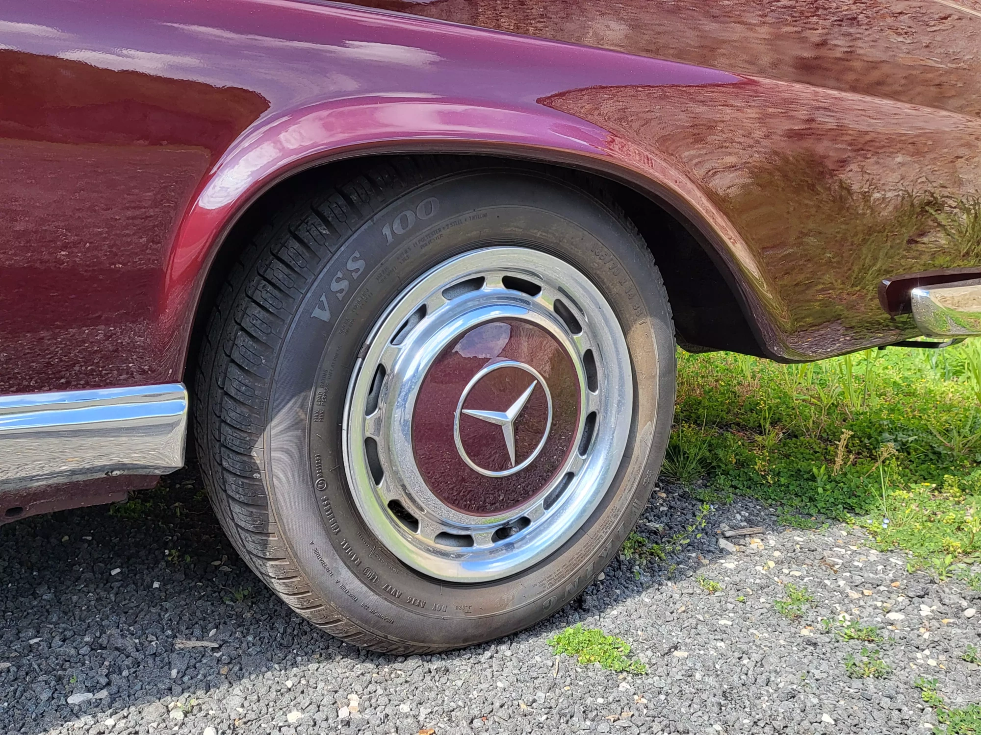 Mercedes 220SE – Image 16