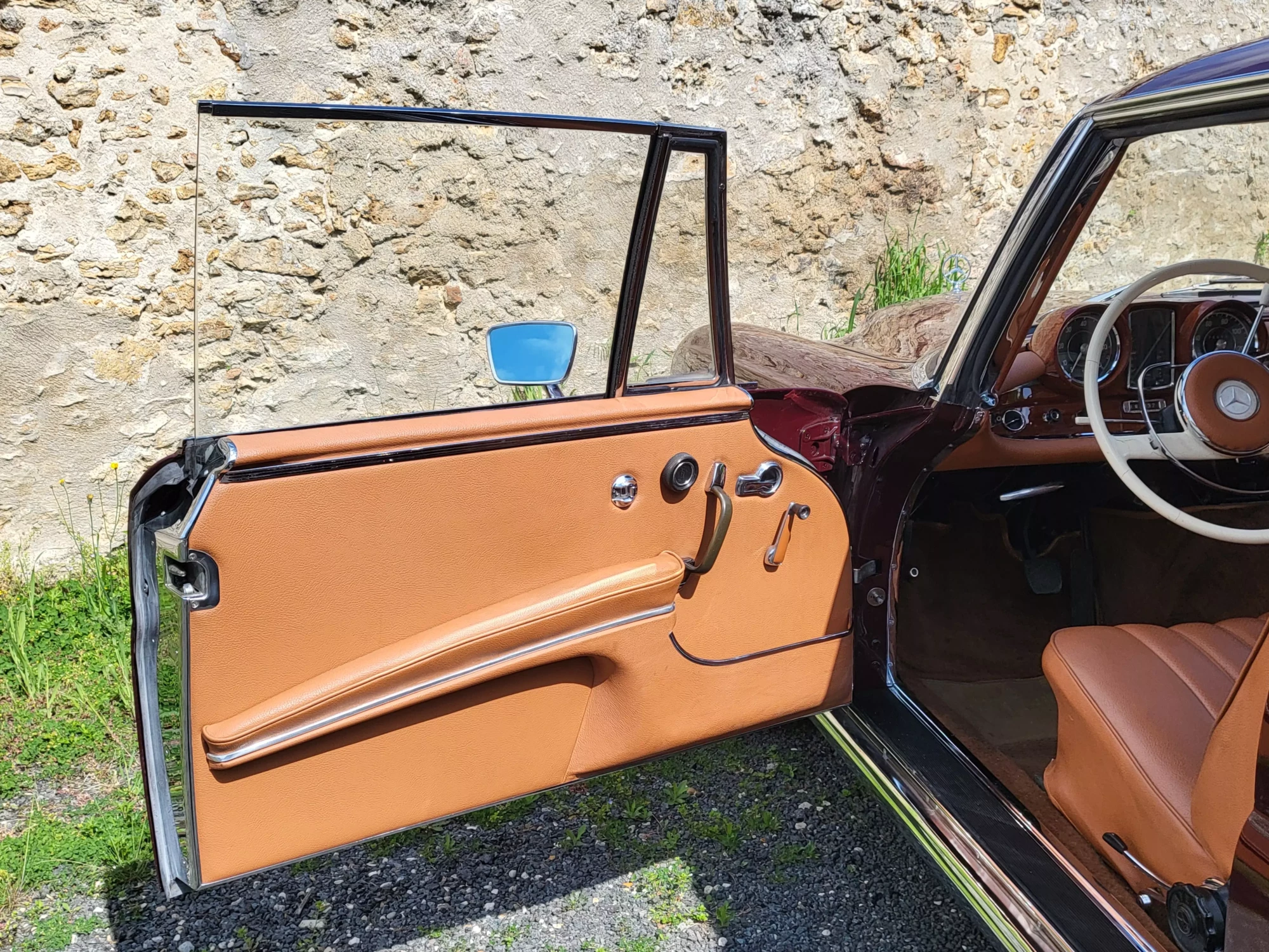 Mercedes 220SE – Image 7