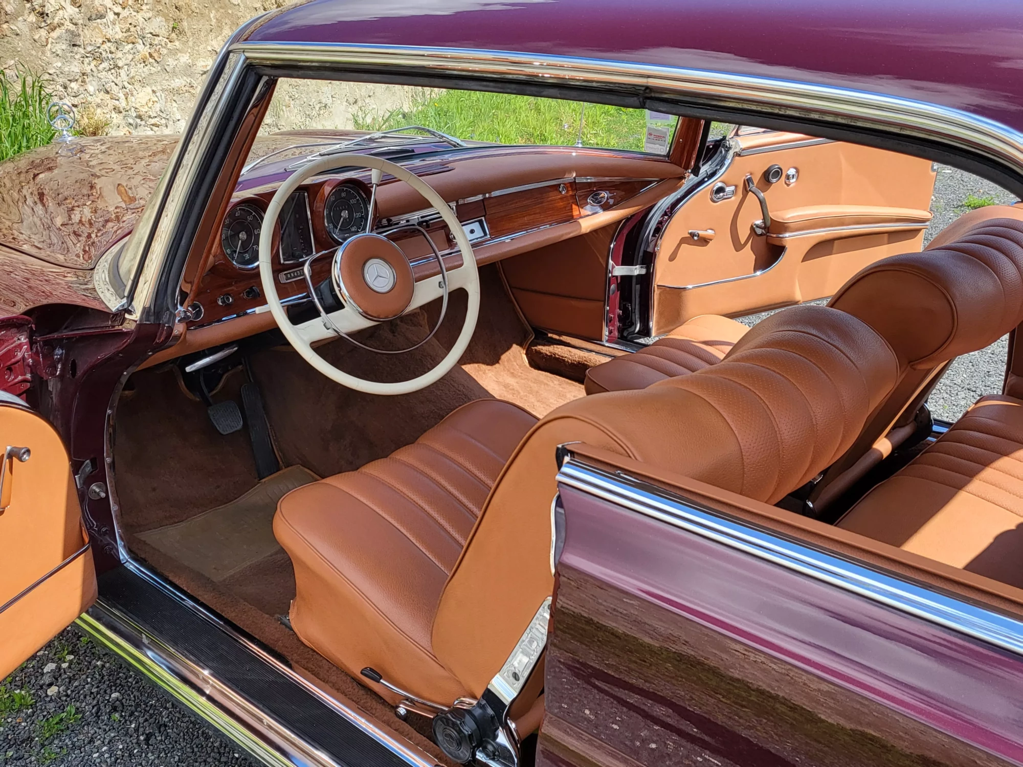 Mercedes 220SE – Image 5