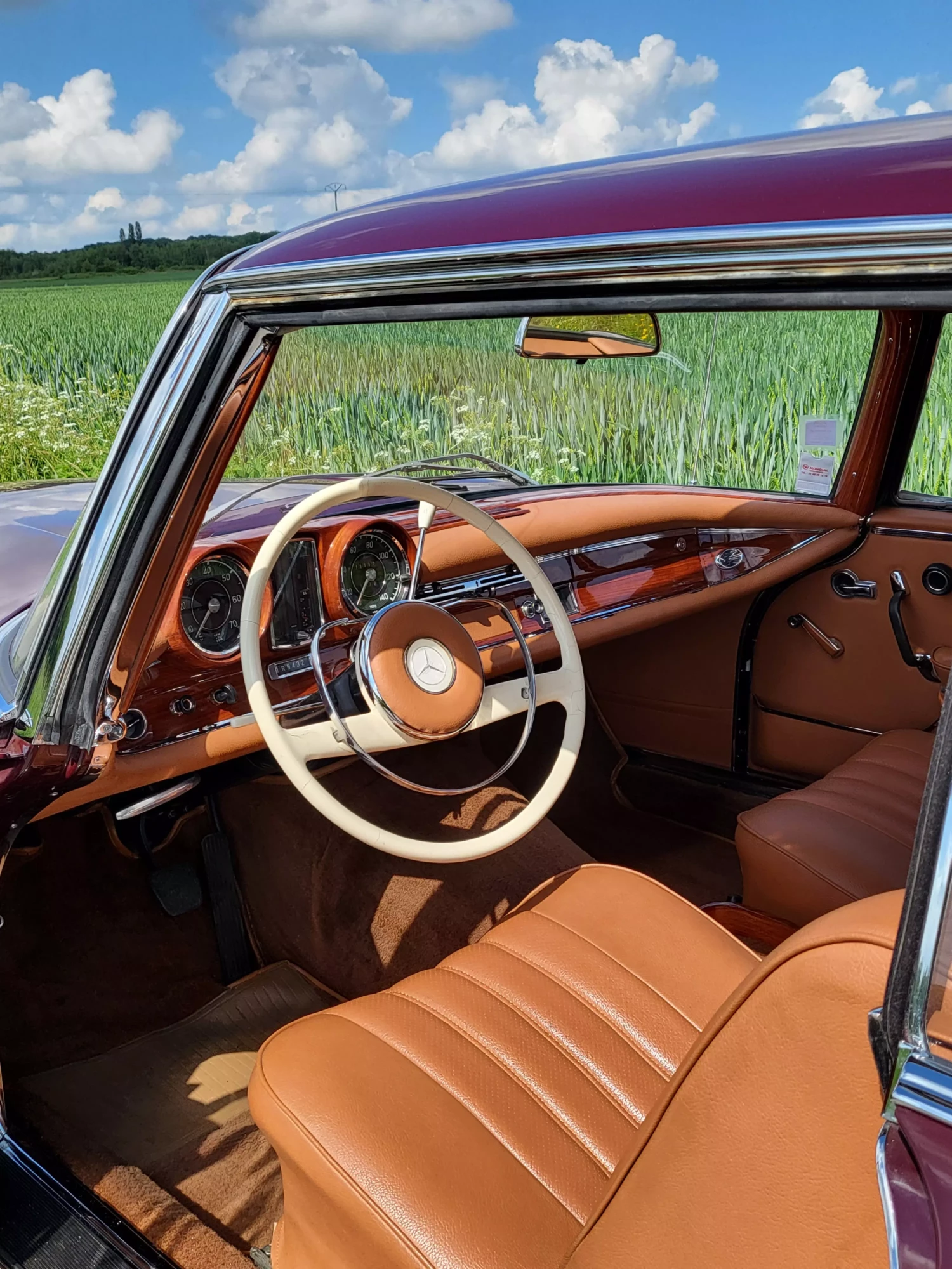 Mercedes 220SE – Image 18